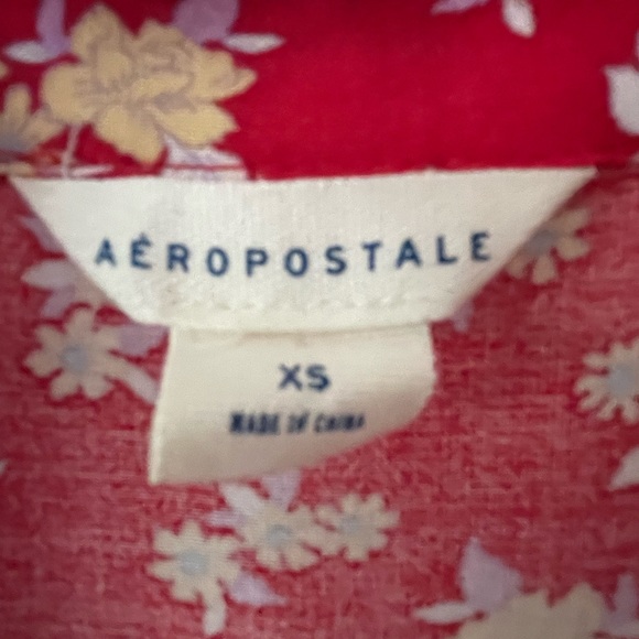 Aeropostale- women’s blouse with  front tie - Picture 3 of 4